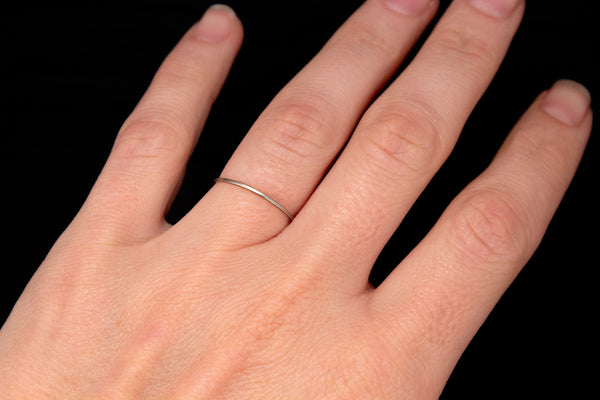 Thin gold ring, modeled