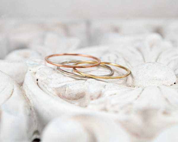 Thin gold rings