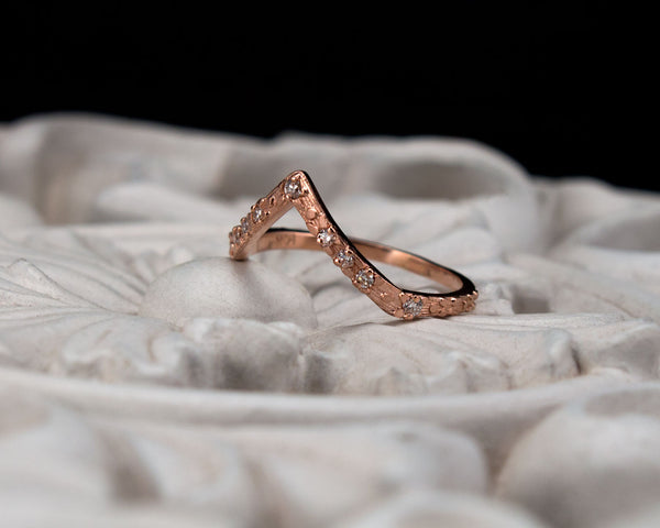Curved wedding band, Gold and diamond V Ring