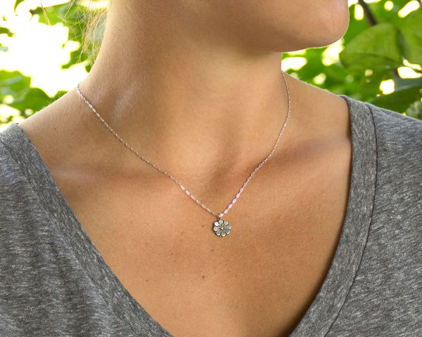 Handmade silver daisy necklace