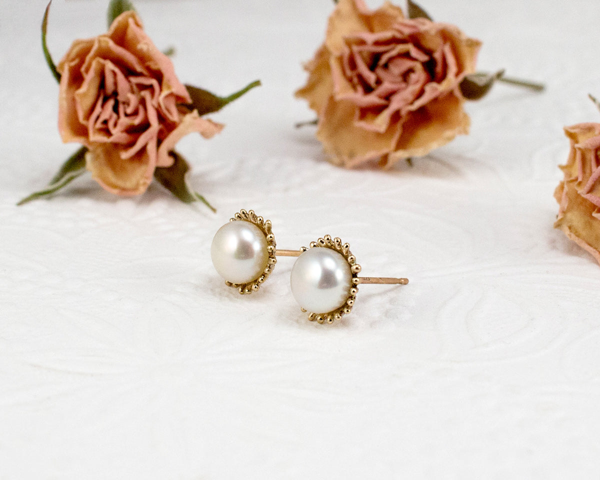 Dahlia Pearl Stud Earrings - 14k gold