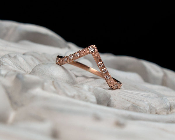 Curved wedding band, Gold and diamond V Ring