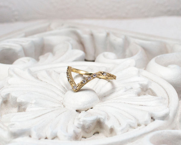 Curved wedding band, Gold and diamond V Ring
