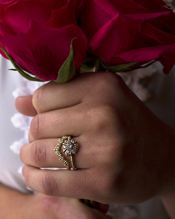 Snowflake inspired diamond cluster ring, modeled