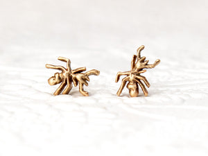 14k gold ant stud earrings