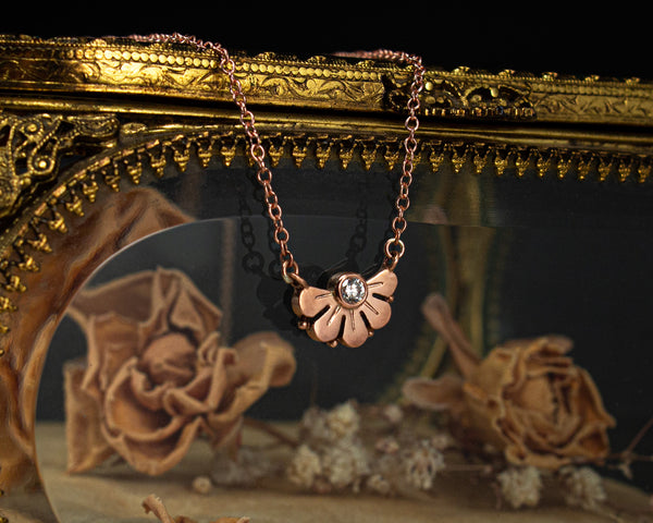 Petal necklace with diamond