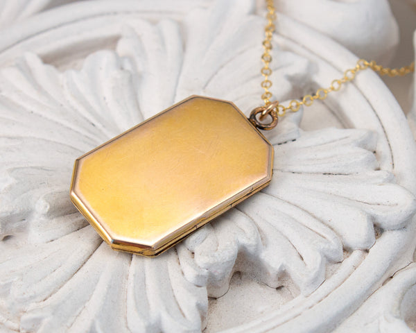 Back of Vintage locket 