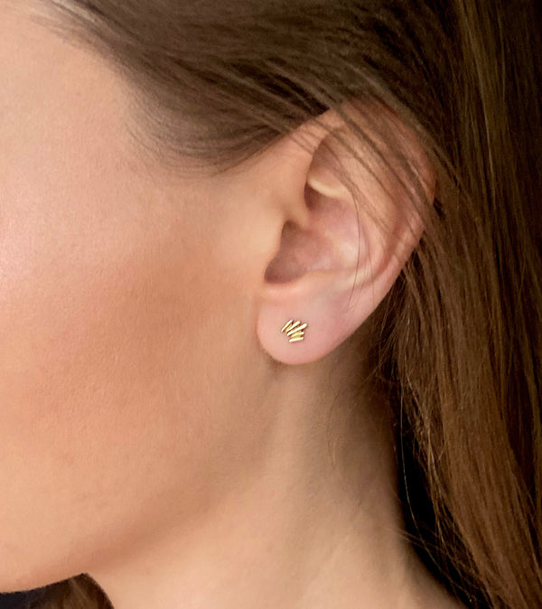 Sunlight ray gold earrings