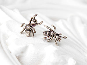 sterling silver ant stud earrings